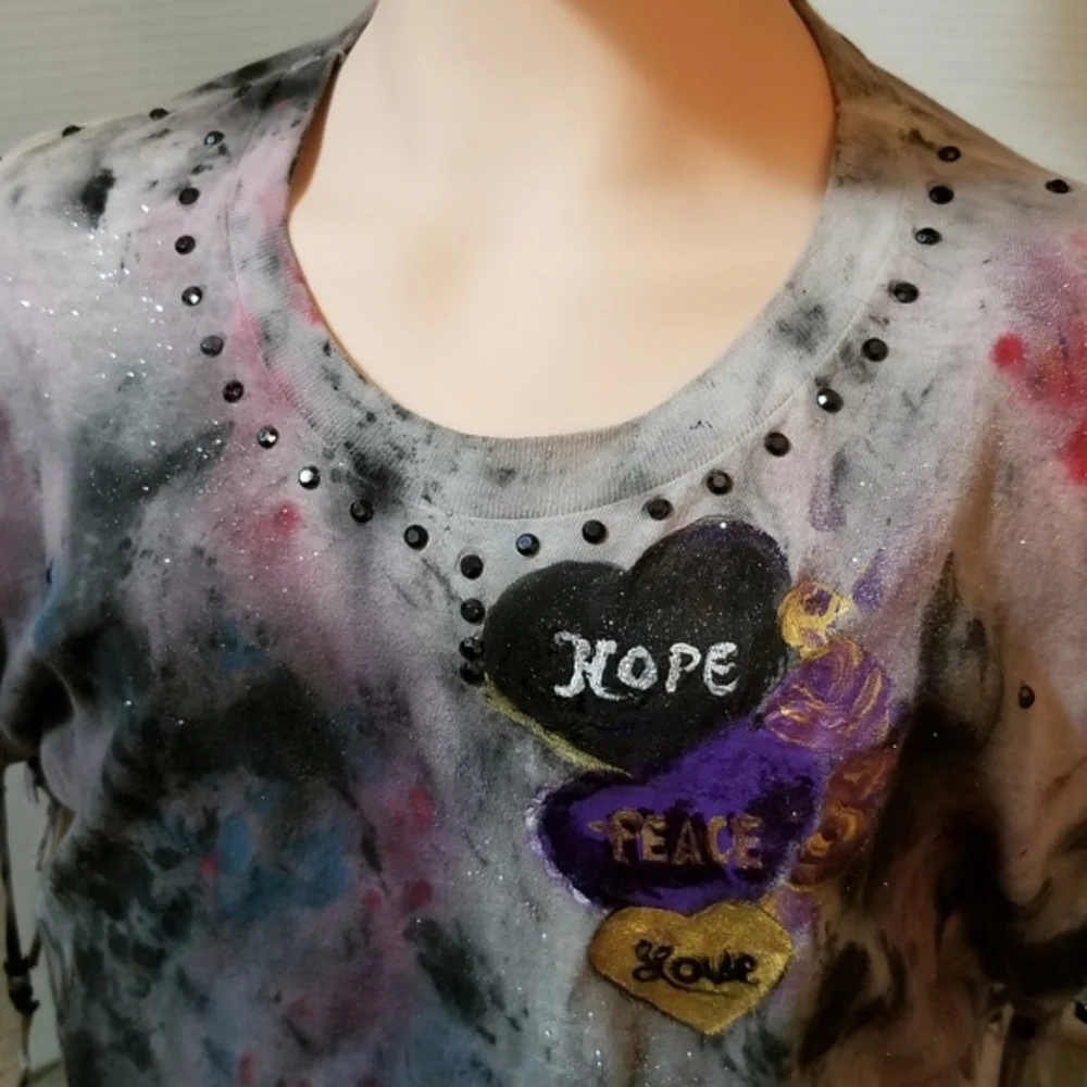 Handmade Personalized Heart Tie Dyed Fringed Tee - Picture 3 of 7